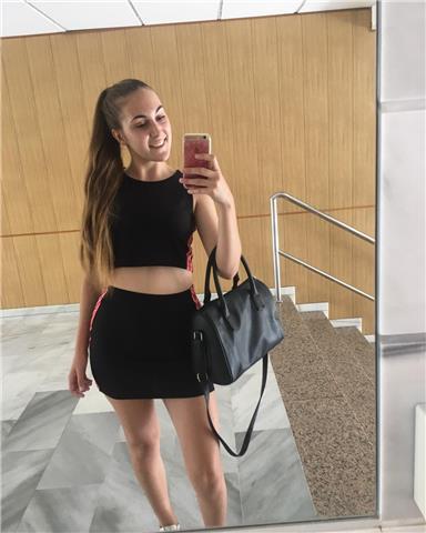 Profesora de matemáticas con estudios de la eso ofrece clases particulares online o presenciales en almería