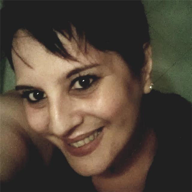 Insegnante e ,direttrice scuola privata ormai chiusa