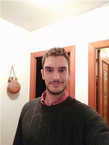 Buenaas soy matteo y llevo un año en españa. soy italiano y puedo enseñarte mi idioma😊😊😊