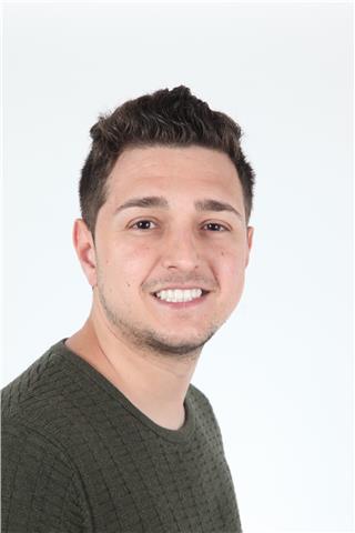 Profesor de inglés con certificado cpe y experiencia clases primaria y secundaria