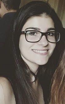 Neolaureata in lingua e letteratura francese offre lezioni online di francese che sia a partire dalle basi che per semplici ripetizioni