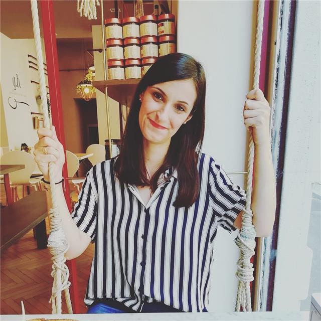 Educatrice professionale offre ripetizioni e aiuto compiti