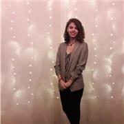 I am a native spanish speaker currently studying Theatre in London with previous experience in teaching spanish to kids