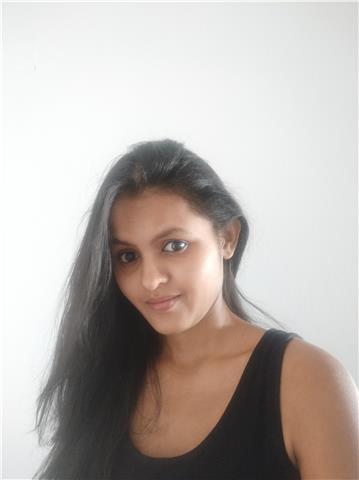 Profesora de inglés, enseñando en un colegio, también quiere ofrecer clases particulares. ( extranjera)