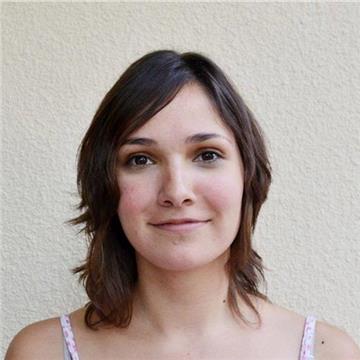 María