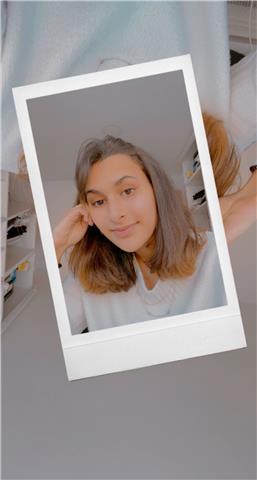 Soy estudiante en primer de bachillerato ciencias y tengo 17 años