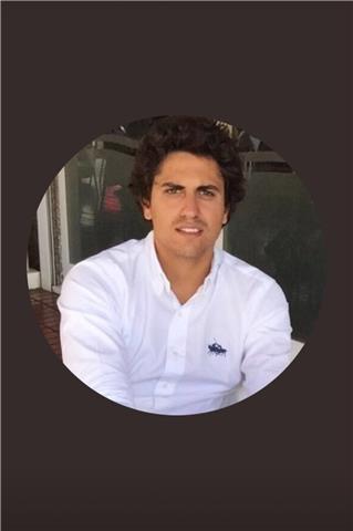 Soy Estudiante Del Máster En Ingeniería De Caminos, Canales Y Puertos. Me Encanta Enseñar Y Ayudar!