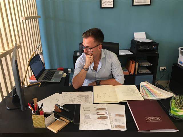 Architetto libero professionista impartisce lezioni e approfondimenti di Storia dell'Arte
