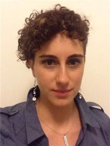 Laureata in economia e commercio