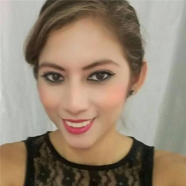 Maestra de administración con experiencia en el campo laboral