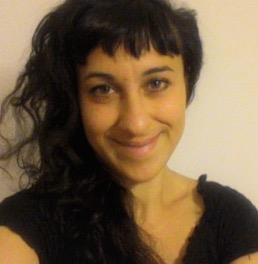 Diplomata al liceo linguistico. vivo in spagna. sono disponibile per conversazione; aiuto nello svolgimento dei compiti; lezioni personalizzate