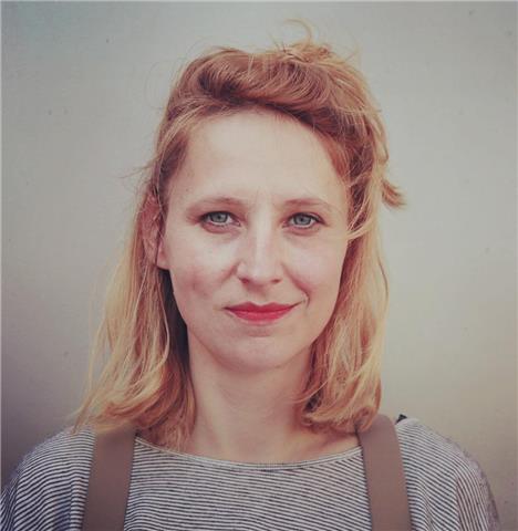 Professeure de français avec 15 ans d'expérience à l'étranger