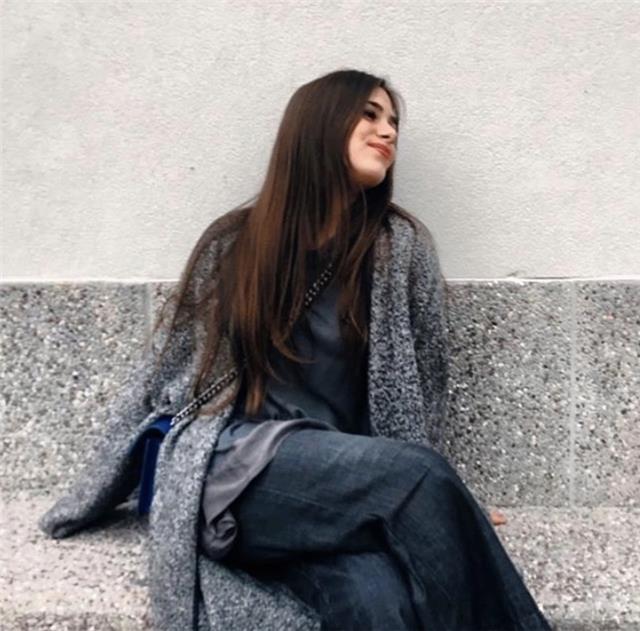 Sono una studentessa universitaria che vive e studia a Padova. 
Ho frequentato il Liceo e mi sono diplomata con il 100 e ora frequento la triennale di Psicobiologia. Ho 20 anni. Sono una ragazza estroversa, socievole e desiderosa di condividere qualsiasi 