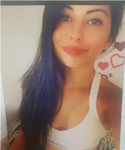 Soy una persona seria y comprometida. daría clases a niños o a gente inglesa que quiera aprender español