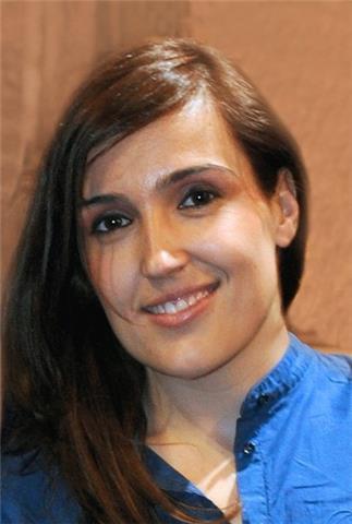 Me llamo alba, soy geógrafa (ucm) y trabajo en acciona energía como técnico de terrenos. llevo más de 15 años dando clases particulares en madrid capital, con referencias. 

tengo disponibilidad por las tardes y los fines de semana