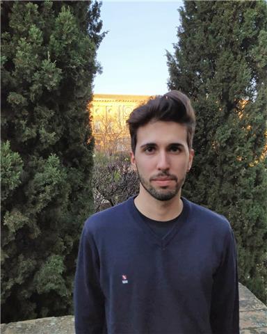 Studente laureato in lingue e letterature straniere, laureato in spagnolo e inglese presso l'università di Bologna. Ho vissuto per tre anni in Spagna e attualmente mi specializzo in giornalismo di moda (interamente in lingua inglese)