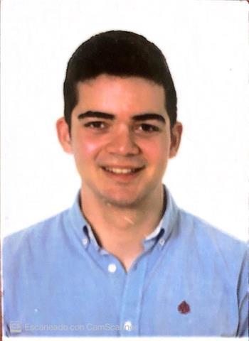 Profesor graduado en ingeniería aeronáutica para dar clases a estudiantes de eso y bachiller