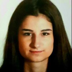 Laureata in lingue e letterature straniere offre lezioni di lingua inglese, francese e spagnolo a saluzzo