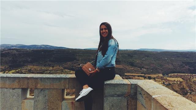 Spanish native tutor providing lessons for all ages and levels. Online and face to face classes. Individual or in group