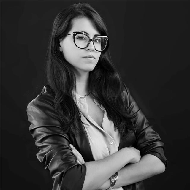 Profesora con experiencia con alumnos del grado de psicología y criminología, así como máster general sanitario. me ofrezco a dar clases de refuerzo a alumnos de secundaria y bachillerato, así como otras carreras de la rama de ciencias de la salud