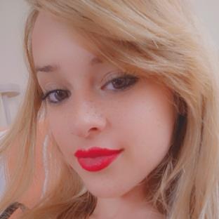 Madre lingua italiana, ho vissuto in francia per 3 anni, ora sono ritornata in italia cerco ragazzi e ragazze a cui trasmettere la mia esperienza di lingua francese