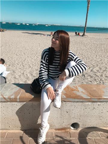 Doy clases de matemáticas a estudiantes de primaria y 1 y 2 de eso