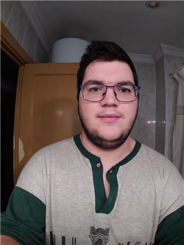 Doy clases de repaso a niños de primaria, de matemáticas nivel eso y bachillerato, y de física y química nivel eso, también preparo pruebas de acceso