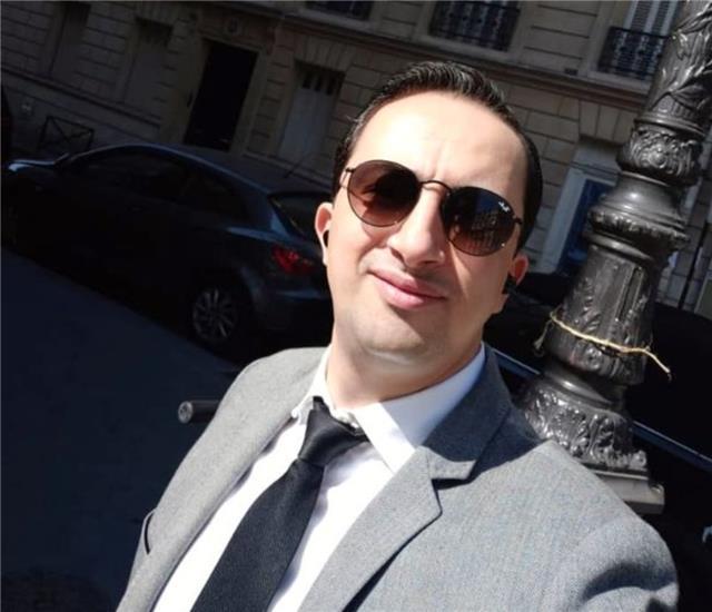 Je vous propose des cours de langue arabe pour tous les niveaux.
Je suis professionnel et spécialiste de la langue arabe et surtout son perfectionnement ( diction et lecture des textes littéraires ) .
Vous pouvez faire appel à moi si vous voulez apprendre