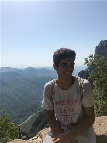 Doy clases de física y matemáticas para alumnos de eso, bachillerato y universidad