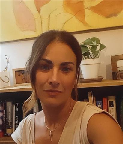 Doy clases de lengua y literatura a alumnos de Bachillerato. Profesora con casi 20 años de experiencia en la docencia
