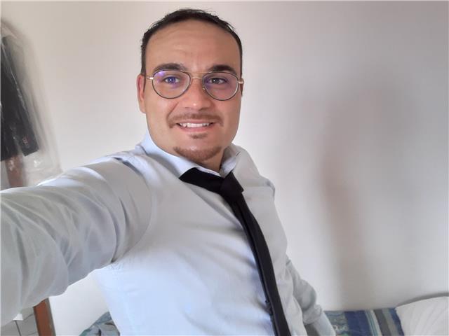 Insegnante di matematica, fisica, chimica, assistenza allo studio, qui a Pisa