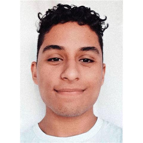 ¡Hola! Soy Camilo, estudiante de Lenguas en la Univ. de Zaragoza, interesado en dar clases particulares de inglés y francés