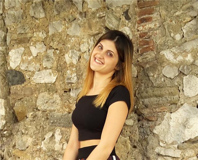 Sono laureata in scienze per l'ingestigazione e la sicurezza. Posso dare ripetizioni di diritto, di sociologia generale, criminologia, italiano matematica e fisica (scuola elementare)