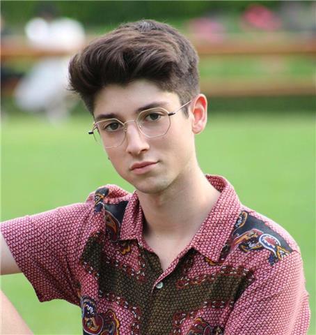 Doy clases particulares de lengua castellana y literatura, inglés y rama de ciencias sociales