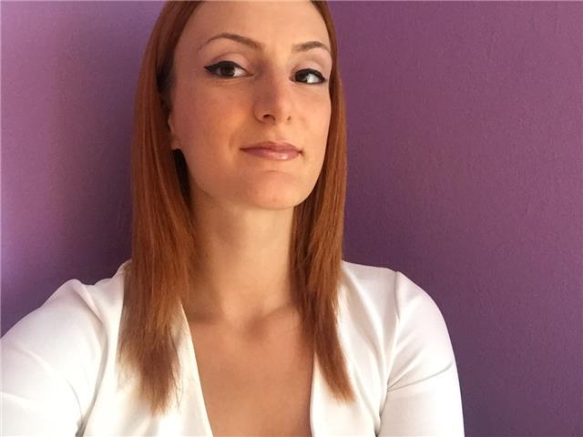 Profesora de inglés y español da clases particulares de inglés a domicilio, para niños