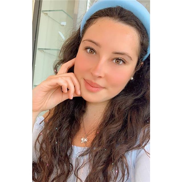 Studentessa laureanda in farmacia offre ripetizioni per recupero debiti scolastici