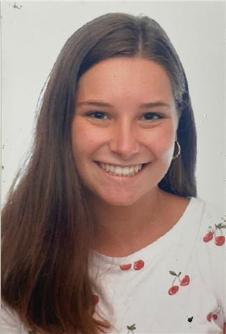 Estudiante de grado de química en la uji (castellón) dispuesta a enseñar química y matemáticas