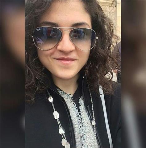 Studentessa secondo anno di ingegneria informatica impartisco lezioni private. Mi occupo anche, di far fare compiti a ragazzi di scuole elementari