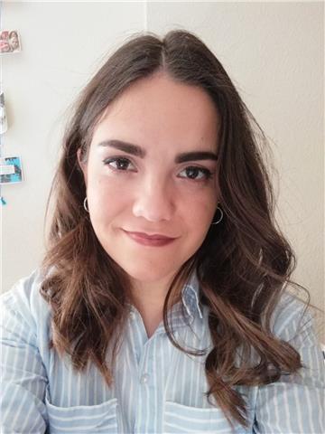 Chica bióloga ofrece clases particulares a niños de eso y bachillerato en la zona de el ejido y alrededores