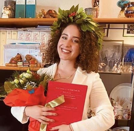 Laureata in mediazione linguistica con 110 e lode impartisce lezioni di inglese