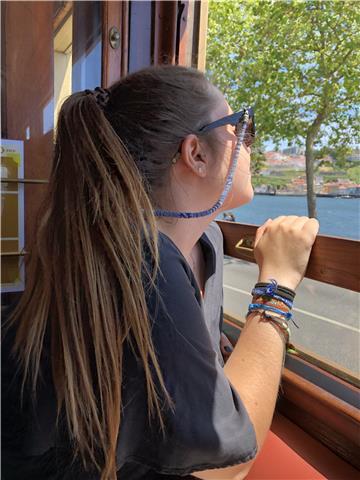 Doy clases particulares hasta bachillerato inclusive. también de ingles, actualmente tengo el b2. también doy clases de bachillerato