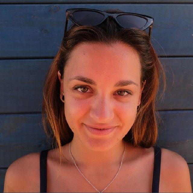 Profesora de inglés alto a todos los niveles