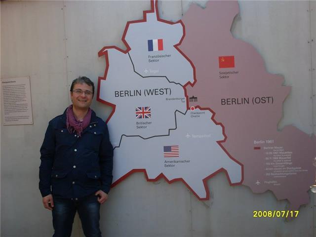 Insegnante impartisce lezioni italiano