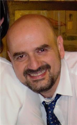 Maestro e lavoratore autonomo laureato in economia e commercio