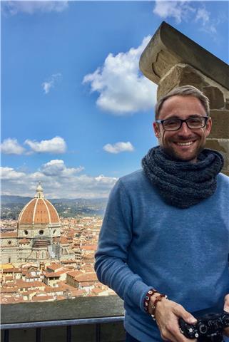 Guide conférencier, bilingue anglais italien, vécu 1 an en Italie. Je souhaite donner des cours particuliers d’italien ou de conversation