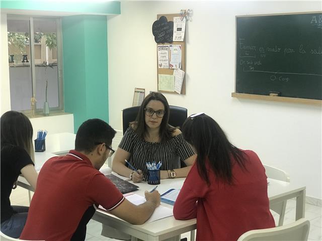 Profesora de ESO y Bachillerato ofrece clases particulares