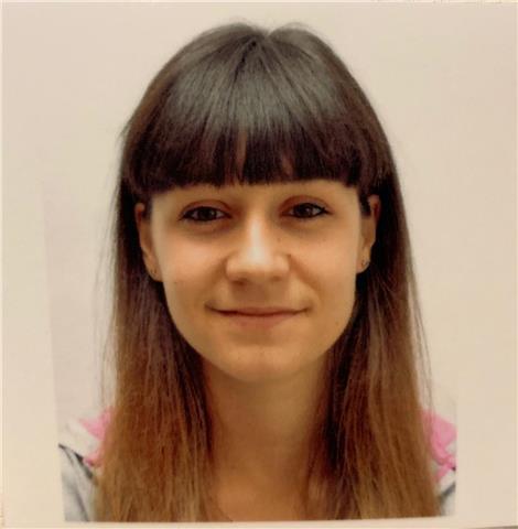 Laureata magistrale in Biologia impartisce lezioni di materie scientifiche per scuole elementari, medie e superiori