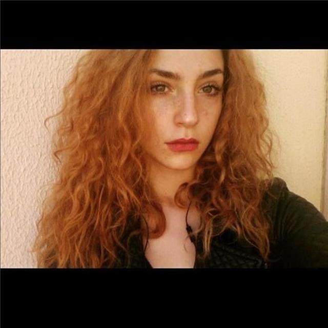 Insegnante privato di inglese, esperienza sia con ragazzi molto giovani che adulti, in altri ambiti ho lavorato anche con ragazzi disabili