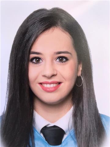 Licenciada en educación infantil, puedo impartir clases en esta etapa e incluso asignaturas de inglés, lengua, matemáticas... para un nivel de eso