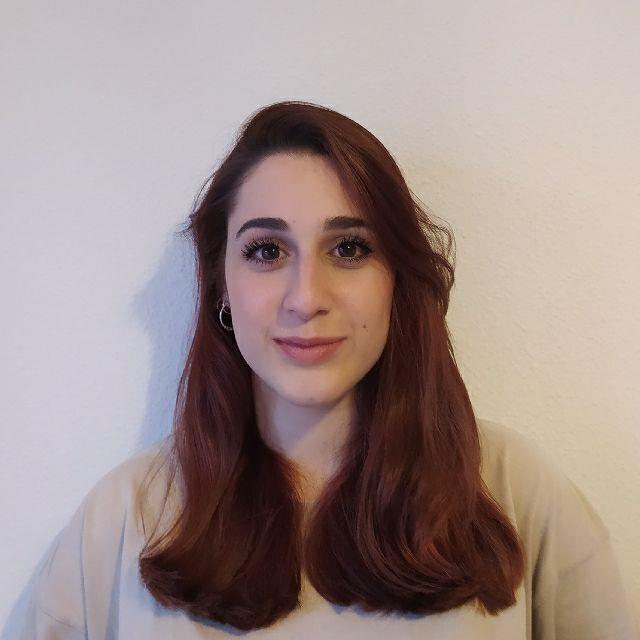 Alumna de segundo de bachillerato ofrece clases de historia a alumnos de bachillerato o de la eso